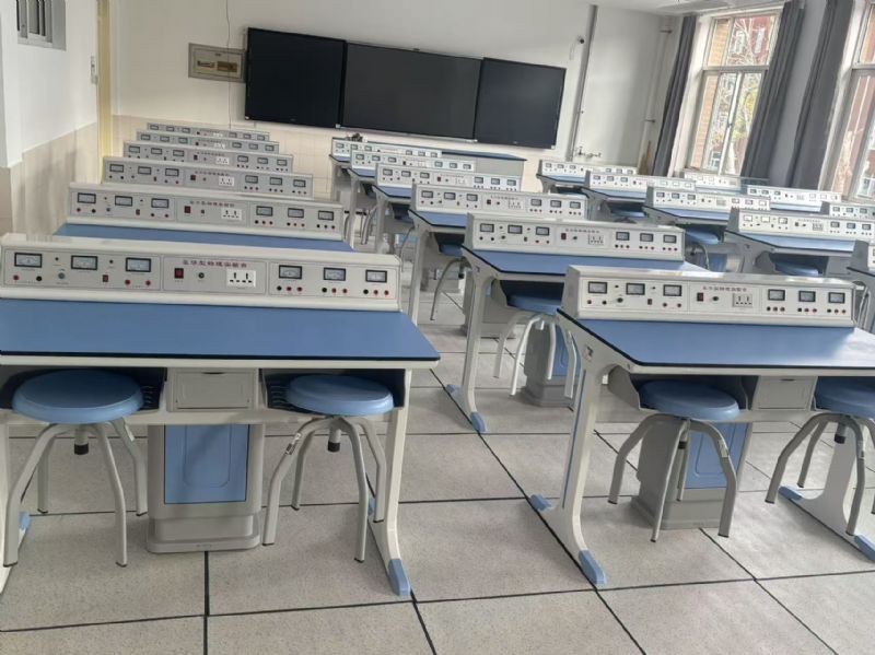 實(shí)驗(yàn)臺